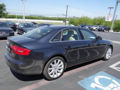 2013 Audi A4  2.0T Premium