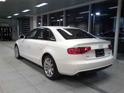 2013 Audi A4  2.0T Premium quattro