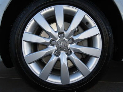 2013 Audi A4  2.0T Premium quattro