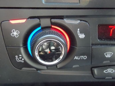 2012 Audi A4  2.0T Avant quattro Premium