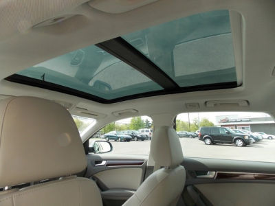 2012 Audi A4  2.0T Avant quattro Premium