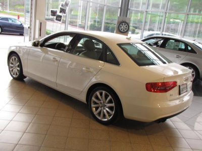 2013 Audi A4  2.0T Premium quattro