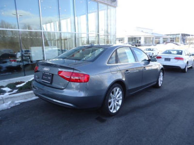 2013 Audi A4  2.0T Premium quattro