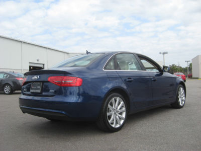 2013 Audi A4  2.0T Premium