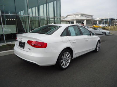 2013 Audi A4  2.0T Premium quattro