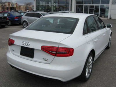 2013 Audi A4  2.0T Premium quattro