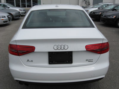 2013 Audi A4  2.0T Premium quattro
