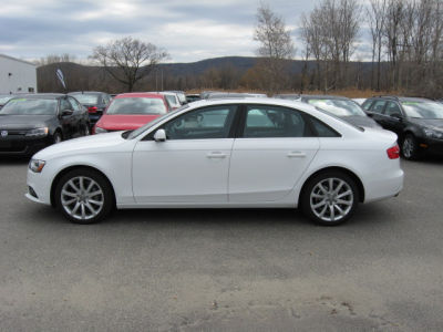 2013 Audi A4  2.0T Premium quattro