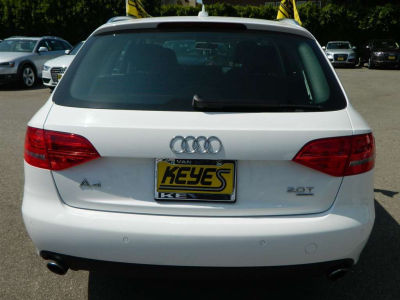 2011 Audi A4  2.0T Premium quattro