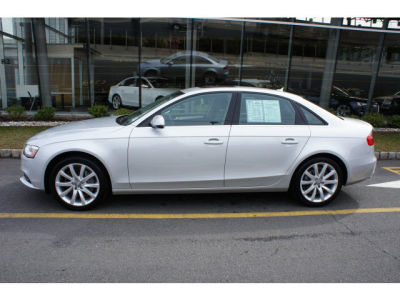 2013 Audi A4  2.0T Premium quattro
