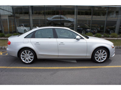 2013 Audi A4  2.0T Premium quattro