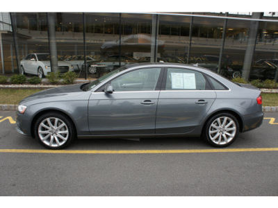 2013 Audi A4  2.0T Premium quattro