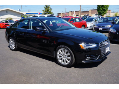2013 Audi A4  2.0T Premium quattro