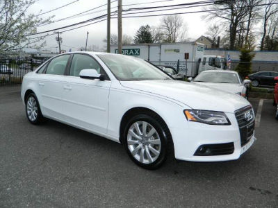 2011 Audi A4  2.0T Premium quattro