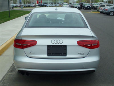 2013 Audi A4  2.0T Premium quattro