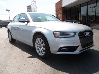 2013 Audi A4  2.0T Premium quattro