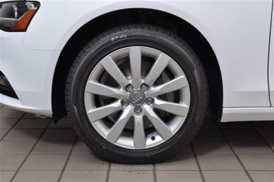 2013 Audi A4  2.0T Premium quattro