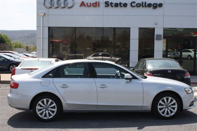 2013 Audi A4  Premium