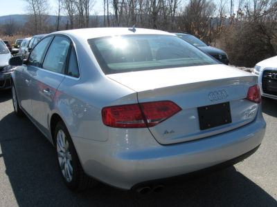 2012 Audi A4  2.0T Premium quattro