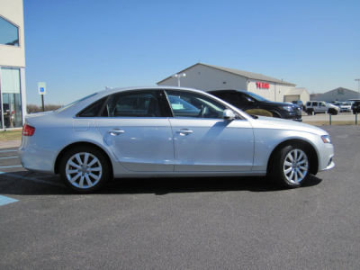 2012 Audi A4  2.0T Premium quattro