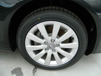 2013 Audi A4  Premium