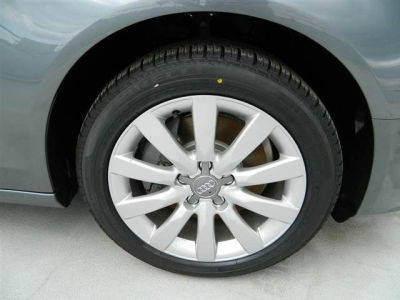 2013 Audi A4  Premium