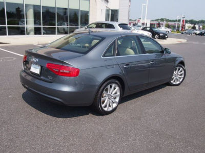 2013 Audi A4  2.0T Premium quattro