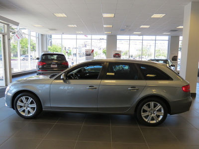 2011 Audi A4  2.0T Premium quattro