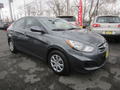 2013 Hyundai Accent  GLS