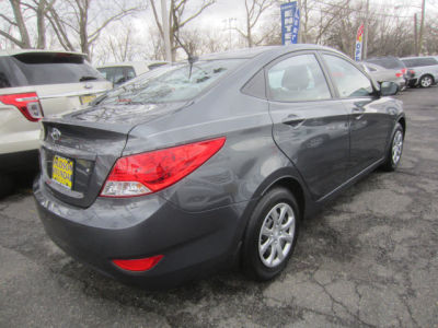2013 Hyundai Accent  GLS