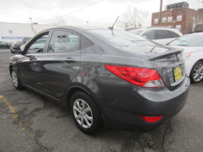2013 Hyundai Accent  GLS