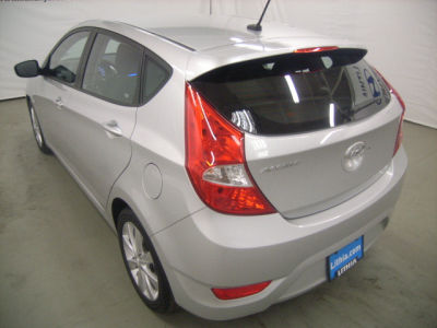 Buy 2013 Hyundai Accent2,515,Hatchback,Gray,DU065832A,KMHCU5AE1DU065832 ...