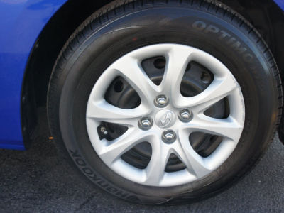 2012 Hyundai Accent  GLS