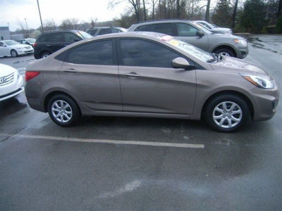 2013 Hyundai Accent GLS