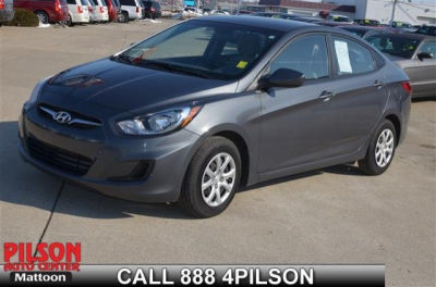 2012 Hyundai Accent  GLS