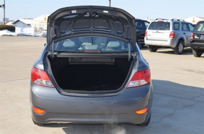 2012 Hyundai Accent  GLS