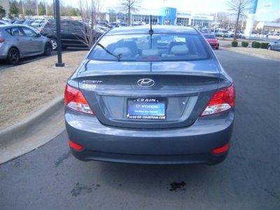 2013 Hyundai Accent  GLS