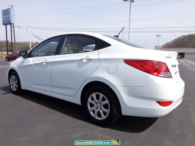 2013 Hyundai Accent  GLS