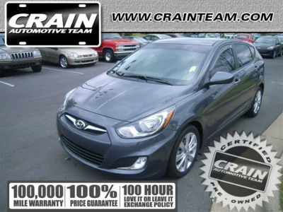 2012 Hyundai Accent  SE