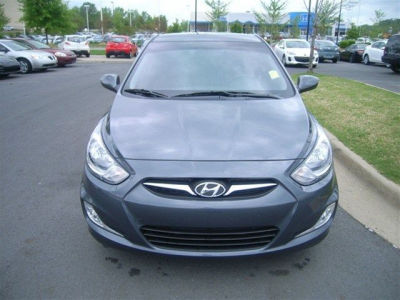 2012 Hyundai Accent  SE