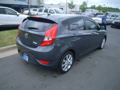 2012 Hyundai Accent  SE