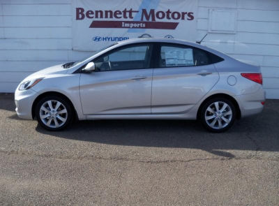 2013 Hyundai Accent  GLS