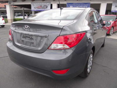 2012 Hyundai Accent  GLS