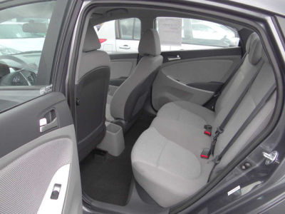 2012 Hyundai Accent  GLS