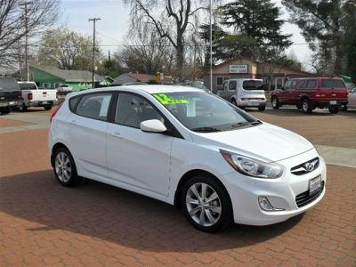 2012 Hyundai Accent  SE