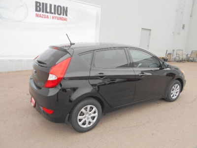 2012 Hyundai Accent  SE