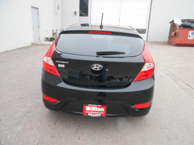 2012 Hyundai Accent  SE