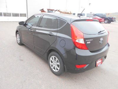 2012 Hyundai Accent  SE