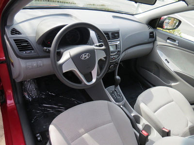 2012 Hyundai Accent  GLS