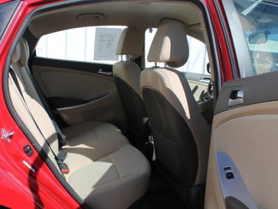 2013 Hyundai Accent  GLS